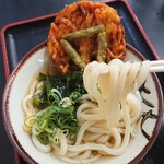 たむら - 麺のリフトアップ