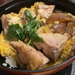 和味庵 - 大ぶりの鶏のもも肉。