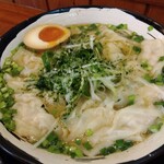俺の中華たなか家 - 丼がワンタンで埋め尽くされています(^o^)/