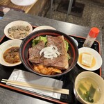 高屋敷肉店 - 