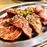 炭火焼肉生ホルモン処 しょうちゃん - ランチの牛タンと牛ハラミ