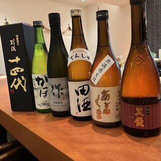 从十四代、田酒等稀有日本酒到店主精选的日本酒，备有多种