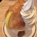 Komeda Kohi Ten - クラフトコーラのかき氷ミニ ソフト付き(740円)