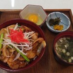 Tonjin - 豚丼の玉子トッピング(850円＋50円)