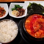 COSARI NEW KOREAN TABLE TOKYO - ランチ定番　スンドゥブセット