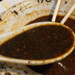 175°DENO担担麺 - 黒胡麻担々麺　痺れる　８５０円　スープ　【　２０１３年１０月　】