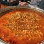 ソナム - サリ麺追加で〆