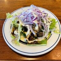 上野洋食遠山 - 本日のサラダ（レタスとしめじのサラダ）