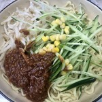 熊公 - ジャージャー麺と半カレーセット　¥800-
