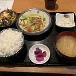 Taishuusakaba Gettora - 日替わり　鶏もものホイコーロ風　850円