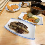 喜久屋 - お味噌汁・揚げ物・カボチャ・ナス