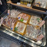 釜鶴ひもの店 本店 - 