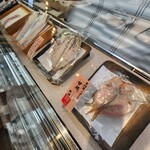 釜鶴ひもの店 本店 - 