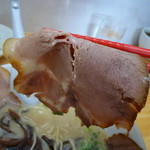 金田家 本店 - 薄切りチャーシューはしっかりとした味付け♪