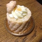 Patisserie Ravi,e relier - シャルロット