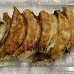 富珍餃子  - 一人前、450円