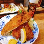 Tekka - ★★★大きいアジフライ 638円 確かにバカでかいが衣が固くガリガリバリバリ食べる感じ。