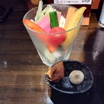 串揚げ処 串英 - お通しの野菜