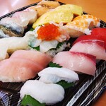 Sushiro - お寿司22個の大皿