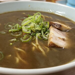 今池呑助飯店 - ラーメン700円　Ａ．伝統の油こってり濃い口