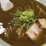 今池呑助飯店 - ラーメン700円　Ａ．伝統の油こってり濃い口