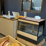 魚屋 Fish.K - 今日はショーケースが空っぽです！