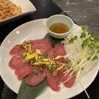 老舗精肉店直送 千種焼肉 飛騨牛の奴隷 千種店 - 