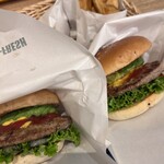 FRESHNESS BURGER - 