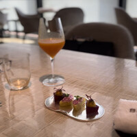 ベージュ アラン・デュカス 東京 - 