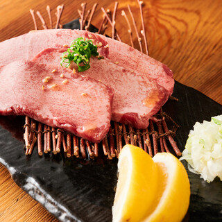 [Special hand-cut Yakiniku (Grilled meat)]