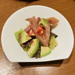 洋風小料理 Aya - アボガドand生ハムサラダ!