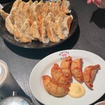 渋谷餃子 新宿西口店 - 