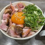 鶏そば啜る - 「レアチャーシュー丼（ミニ）（300円）」