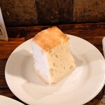 GROTTA PICCOLA  - 自家製フォカッチャ