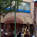 GROTTA PICCOLA  - 店外観
      向かいにやきとり屋のいち凛があります。
      そこから１枚。
