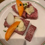 焼肉 鶯谷園 - 特上ヒレ　1,760円　※写真は2人前