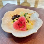 トゥ・ラ・ジョア イズム - Mのサラダ