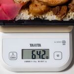 肉波 - チャーシュー弁当（容器込みの重量）