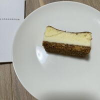 カンテサンス - 三層構造のチーズケーキ