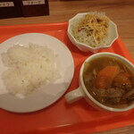 Suteki Hausu Hachi Hachi Junia - サラダ、スープ（やみつき牛汁）、ライス