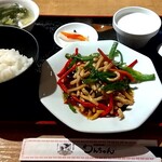 中華食堂わんちゃん - チンジャオロース定食