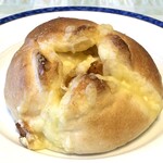 Futsuuno Panyasan - とろ〜りチーズパン（税込259円）