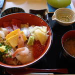 横濱屋本舗食堂 - 特選 海鮮丼