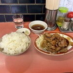 山田屋 - 焼肉ライス880円に大盛り50円