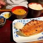 Sumibi Yaki Semmon Shokudokoro Shirogane Ya - あこう鯛のひもの定食