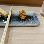 築地秀徳元祖 - 雲丹（盛りがヤバい）