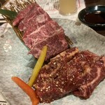 Yakiniku Tendou - 極上厚切ハラミ(¥1430)×2 - 下がタレ、上が塩