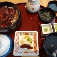 ひつまぶし名古屋備長 マロニエゲート銀座1店 - 上ひつまぶし