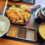 Karayama - 飯のお供の『イカの塩辛』が嬉しいですね。