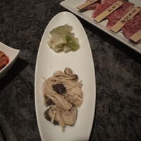 焼肉チャンピオン ペントハウス - 前菜のザーサイとキノコソテー
